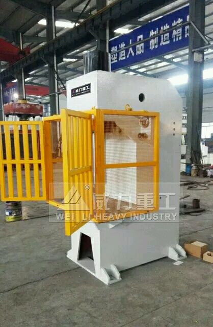 100噸數(shù)控單柱液壓機(jī)帶防護(hù)罩